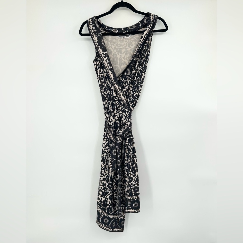 Diane Von Furstenberg Floral Lace Shawl Collar Sleeveless Wrap Dress Size 0
